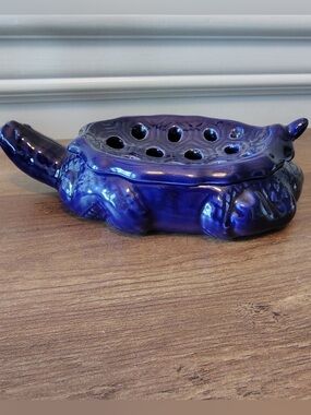 Vtg Turtle Ceramic Flower Frog Floral Arrangement Holder w/ Removable Insert